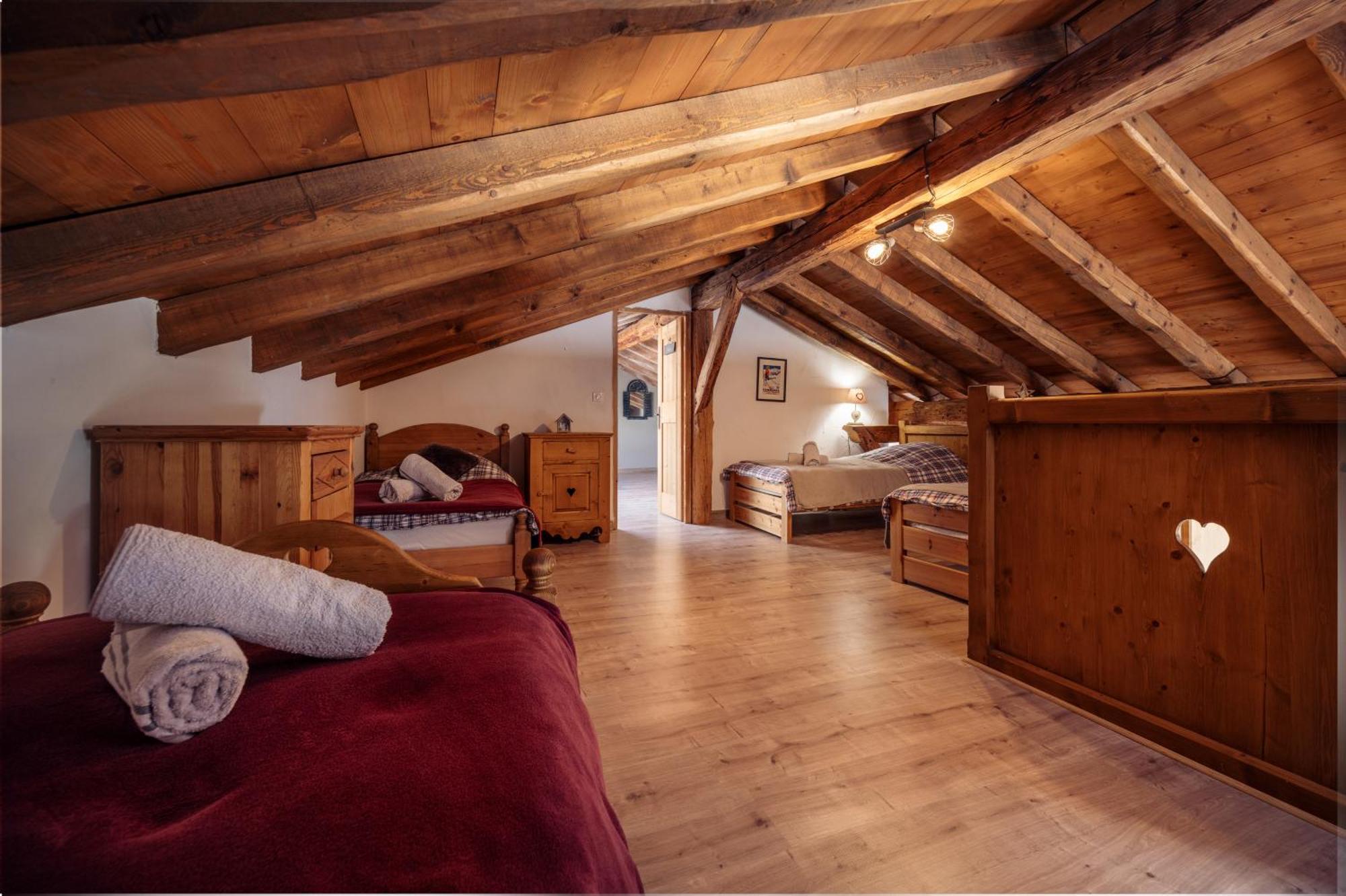 La Maison Des Cerries Hautecour  Εξωτερικό φωτογραφία